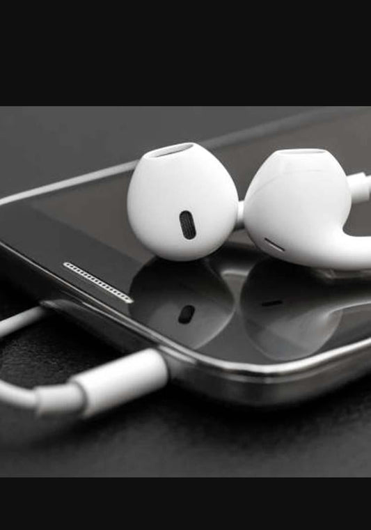 Super Bass Wired Earphone Whites